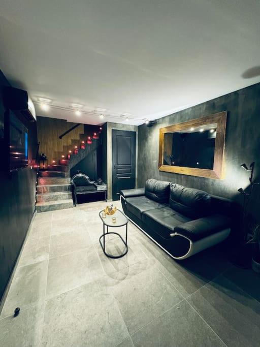 13 Nuances De Grey Jacuzzi Βίλα Μασσαλία Εξωτερικό φωτογραφία