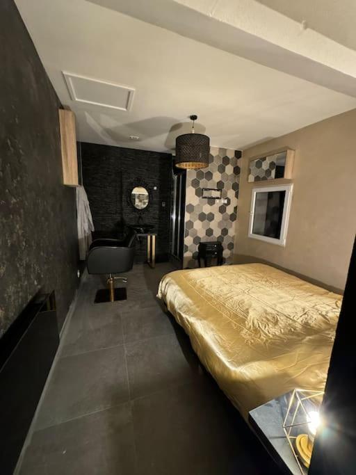 13 Nuances De Grey Jacuzzi Βίλα Μασσαλία Εξωτερικό φωτογραφία